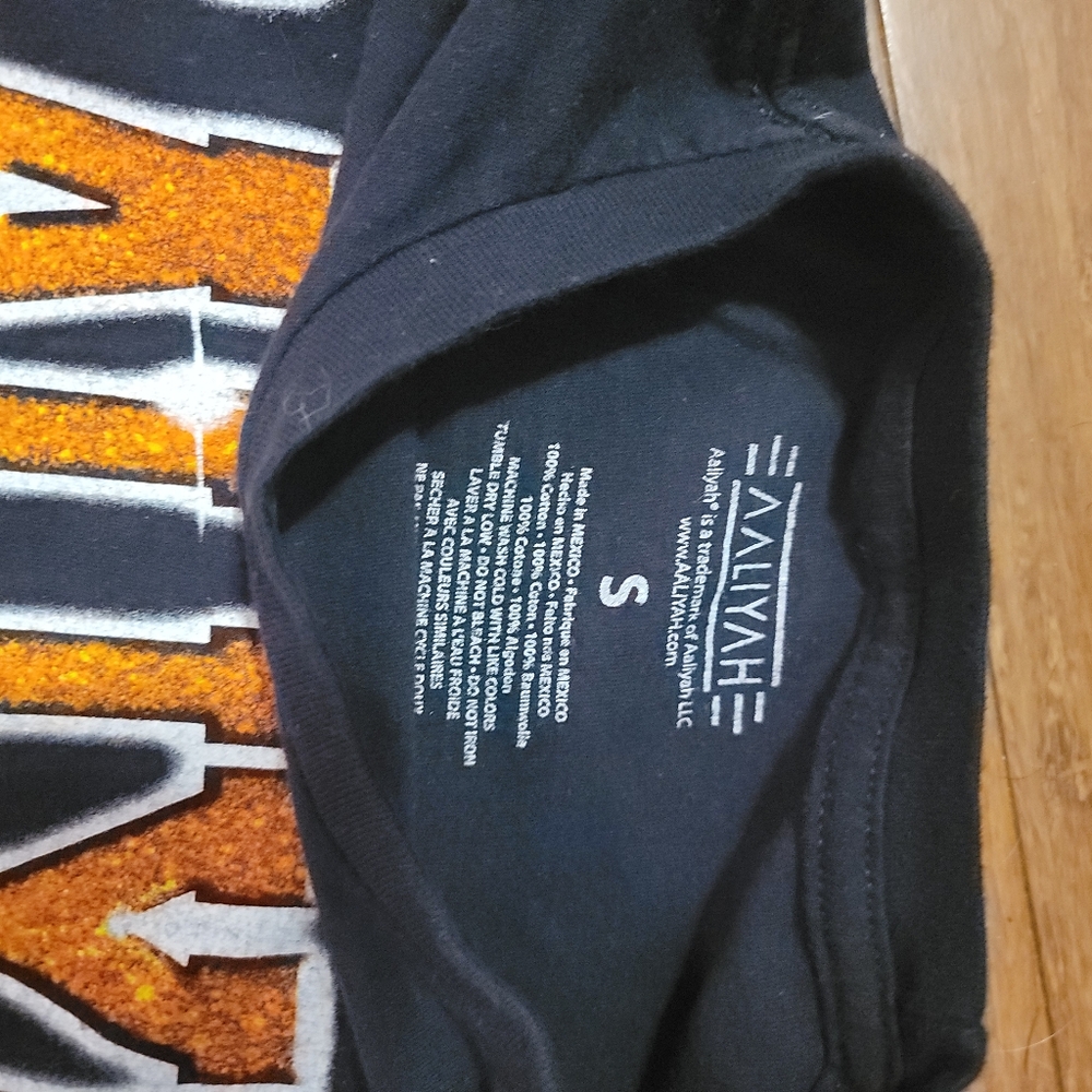 Aaliyah  Black T Shirt Size S - Picture 2 of 3